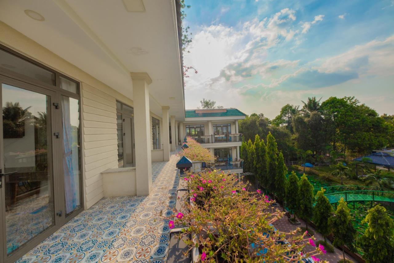 Khu Nghi Duong Huong Sen - Binh My, Cu Chi Hotel Хошимин Екстериор снимка