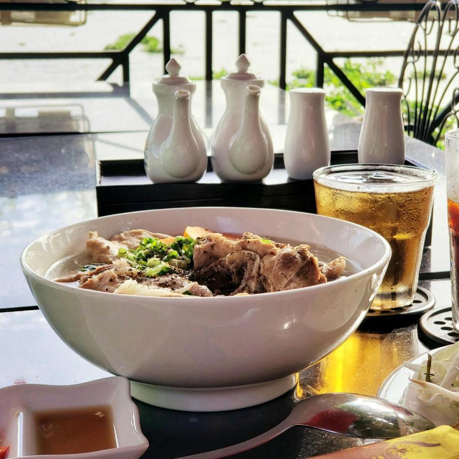 Khu Nghi Duong Huong Sen - Binh My, Cu Chi Hotel Хошимин Екстериор снимка